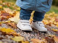 ¿Cómo elegir calzado saludable para niños?