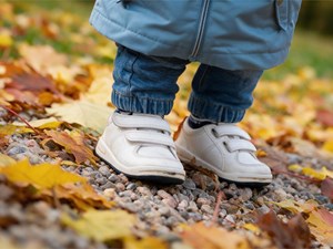 ¿Cómo elegir calzado saludable para niños?