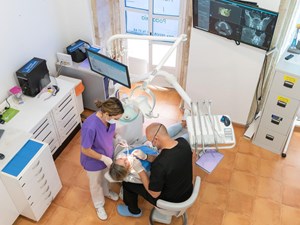 ¿Es la sensibilidad dental un síntoma de un posible problema?