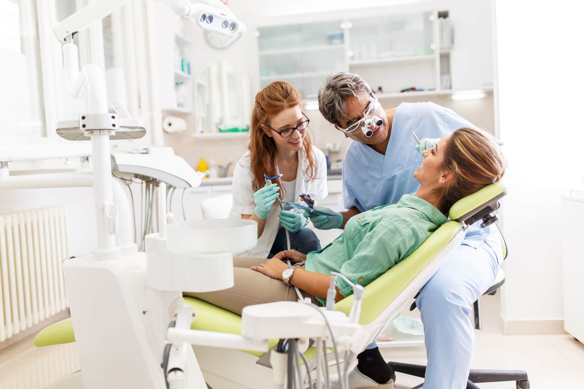 Profesionales especializados en odontología estética en Muros