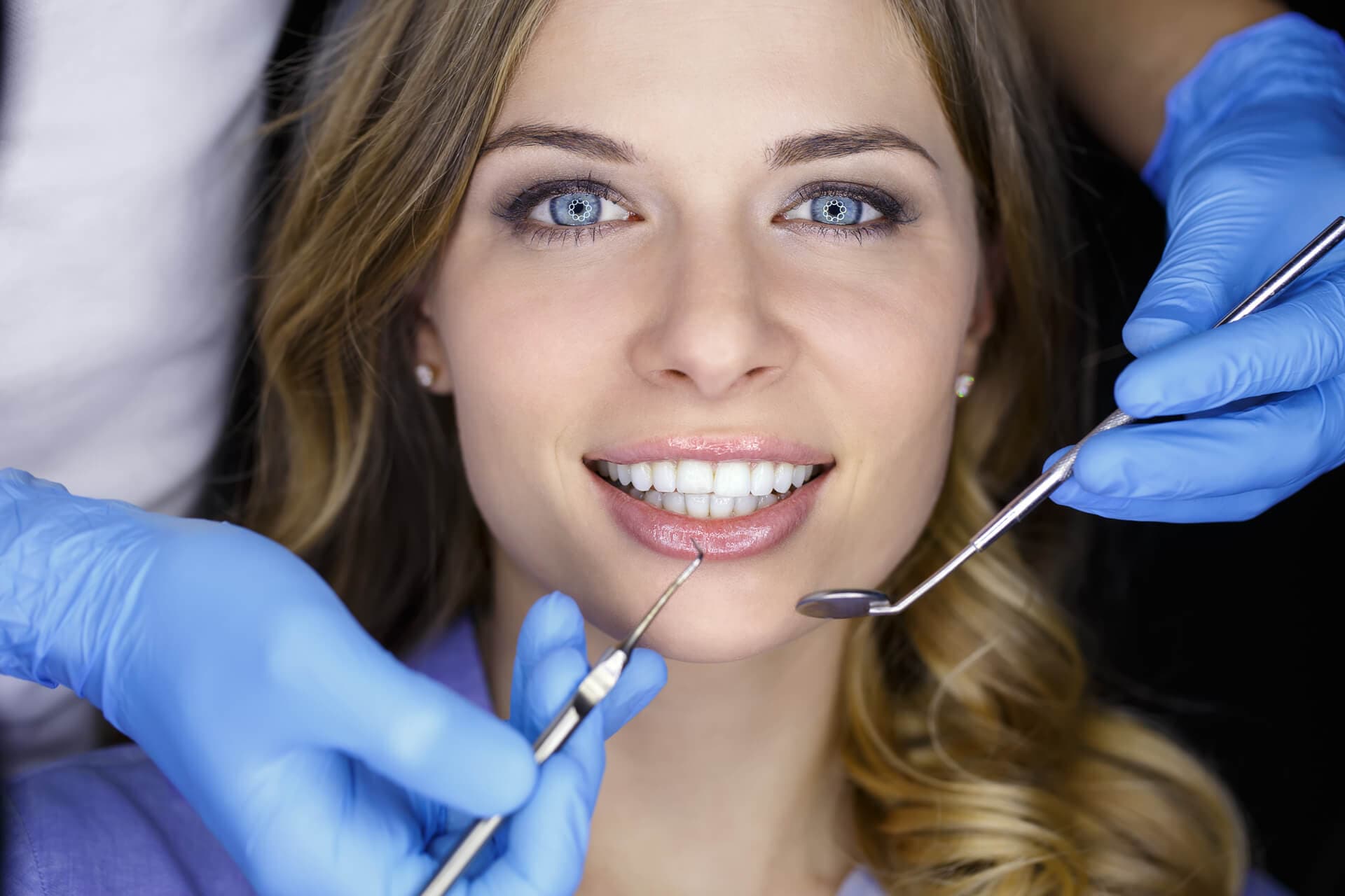 Confíe en nuestros dentistas en Muros