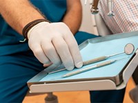 ¿Puedo hacerme varios implantes dentales en una sola sesión?