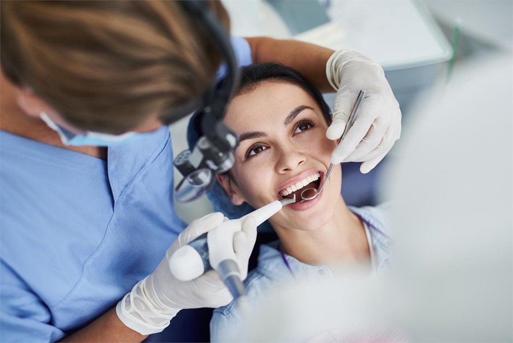 ¿Qué puede revelar su salud oral? Explorando la conexión de nuestra boca con el bienestar general