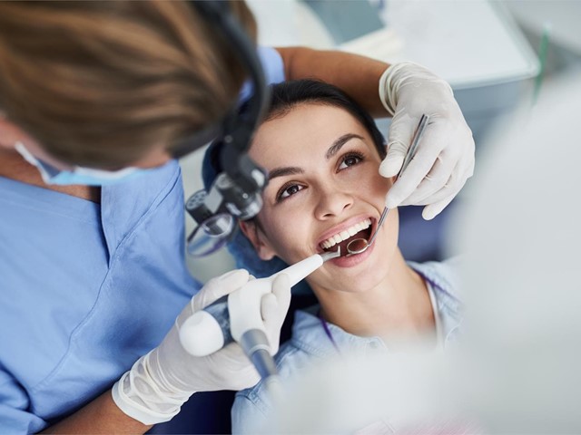 ¿Qué puede revelar su salud oral? Explorando la conexión de nuestra boca con el bienestar general